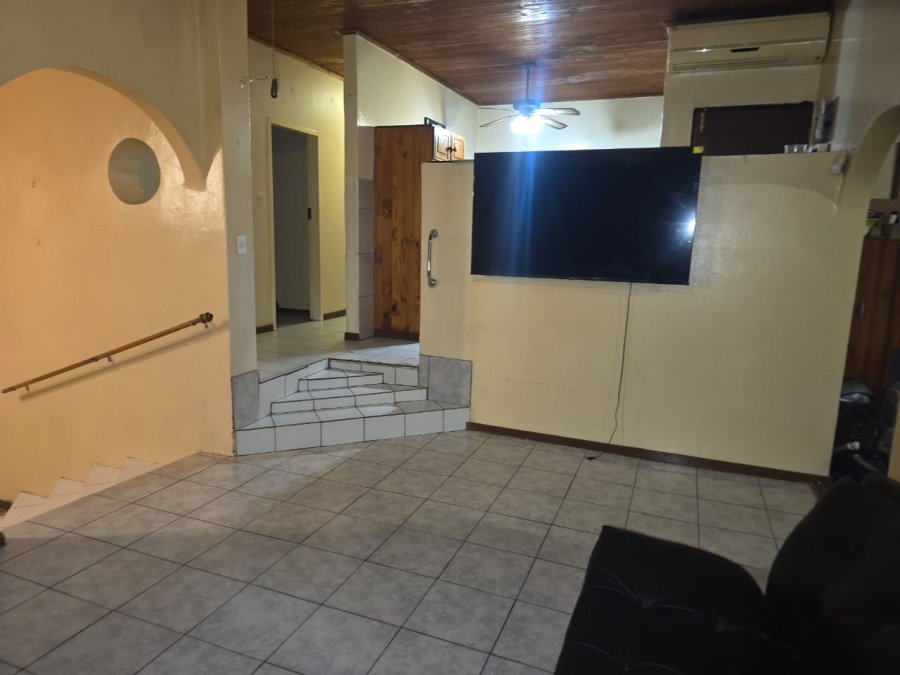 To Let 3 Bedroom Property for Rent in Elandsrand North West